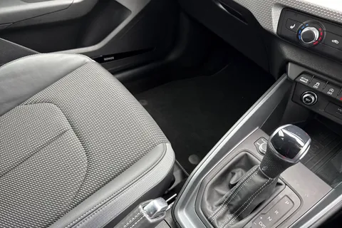 DC74SWF Audi A1 Black Edition 35 TFSI  150 PS S tronic Thumbnail #21