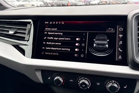 DC74SWF Audi A1 Black Edition 35 TFSI  150 PS S tronic Thumbnail #43