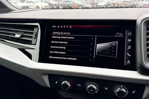DC74SWF Audi A1 Black Edition 35 TFSI  150 PS S tronic Thumbnail #44