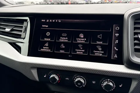 DC74SWF Audi A1 Black Edition 35 TFSI  150 PS S tronic Thumbnail #45
