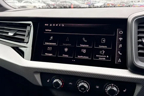 DC74SWF Audi A1 Black Edition 35 TFSI  150 PS S tronic Thumbnail #46