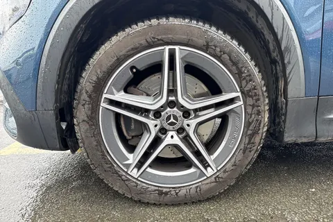 13 of 55 for Mercedes-Benz Glb 220d 4Matic AMG Line Premium 5dr 8G-Tronic