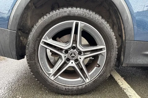 15 of 55 for Mercedes-Benz Glb 220d 4Matic AMG Line Premium 5dr 8G-Tronic