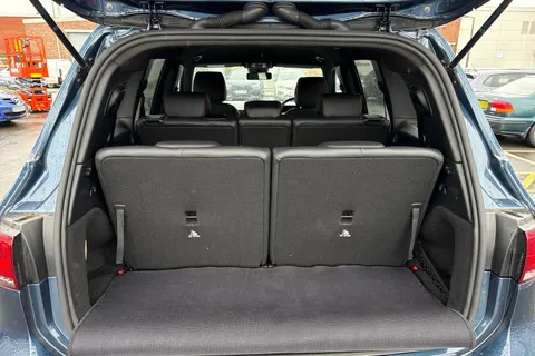 30 of 55 for Mercedes-Benz Glb 220d 4Matic AMG Line Premium 5dr 8G-Tronic