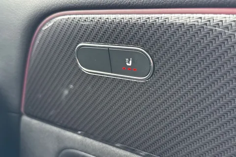 37 of 55 for Mercedes-Benz Glb 220d 4Matic AMG Line Premium 5dr 8G-Tronic