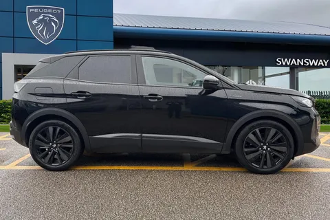 YM71CTY PEUGEOT 3008 1.6 13.2kWh GT e-EAT 4WD Euro 6 (s/s) 5dr Thumbnail #3