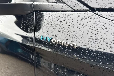 YM71CTY PEUGEOT 3008 1.6 13.2kWh GT e-EAT 4WD Euro 6 (s/s) 5dr Thumbnail #30