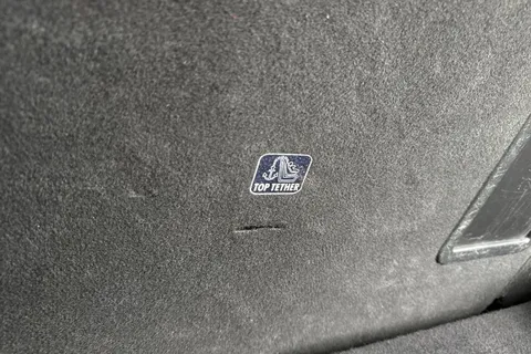 YM71CTY PEUGEOT 3008 1.6 13.2kWh GT e-EAT 4WD Euro 6 (s/s) 5dr Thumbnail #37