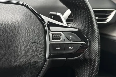 YM71CTY PEUGEOT 3008 1.6 13.2kWh GT e-EAT 4WD Euro 6 (s/s) 5dr Thumbnail #48