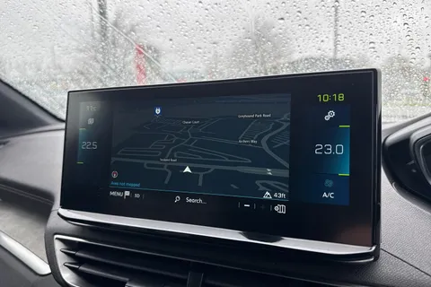 YM71CTY PEUGEOT 3008 1.6 13.2kWh GT e-EAT 4WD Euro 6 (s/s) 5dr Thumbnail #54