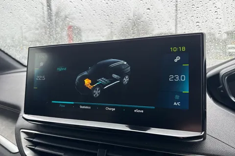 YM71CTY PEUGEOT 3008 1.6 13.2kWh GT e-EAT 4WD Euro 6 (s/s) 5dr Thumbnail #57