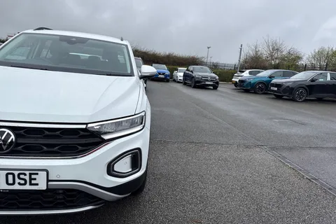 26 of 64 for Volkswagen T-Roc 1.5 TSI Life Euro 6 (s/s) 5dr