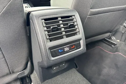 KR75XEE Volkswagen Golf 2.0 TSI 265 GTI 5dr DSG Thumbnail #36