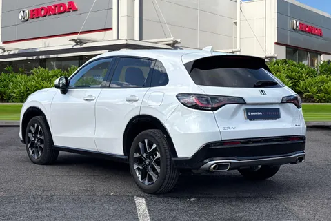 MT25YLY Honda ZR-V 2.0 eHEV Advance 5dr CVT Thumbnail #3