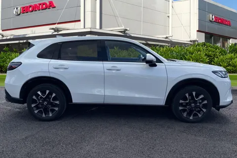 MT25YLY Honda ZR-V 2.0 eHEV Advance 5dr CVT Thumbnail #4