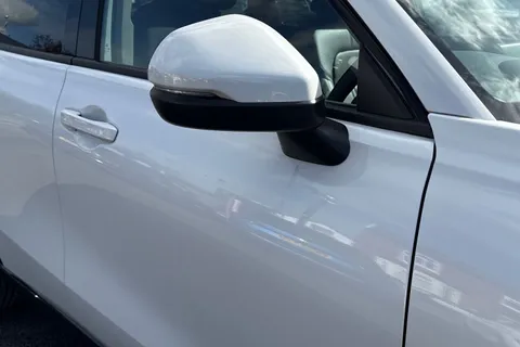 MT25YLY Honda ZR-V 2.0 eHEV Advance 5dr CVT Thumbnail #12