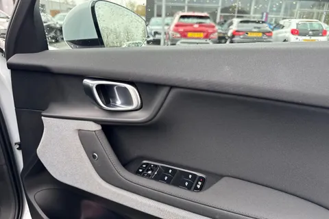 OE23DWM Polestar Polestar 2 Single Motor 78kWh Long Range Fastback Auto FWD 5dr Thumbnail #22