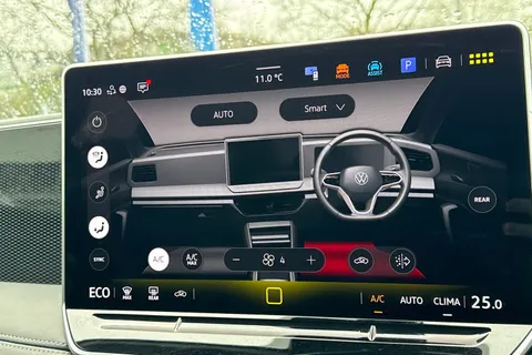 GL25HJU Volkswagen Tiguan 1.5 TSI eHybrid Match 5dr DSG | Rear View Camera | Adaptive Cruise Control Thumbnail #23