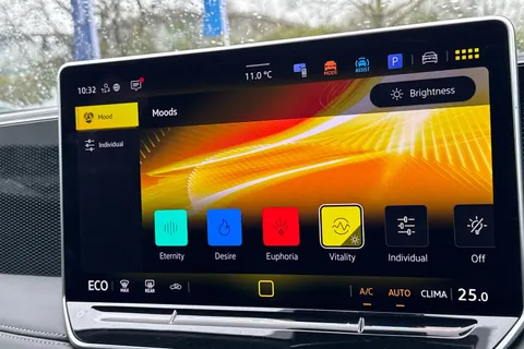 GL25HJU Volkswagen Tiguan 1.5 TSI eHybrid Match 5dr DSG | Rear View Camera | Adaptive Cruise Control Thumbnail #33