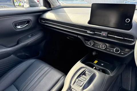 MT25YLY Honda ZR-V 2.0 eHEV Advance 5dr CVT Thumbnail #33