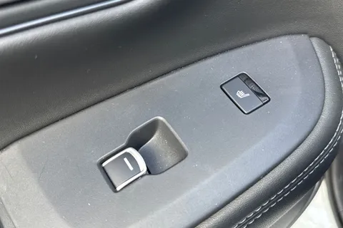 MT25YLY Honda ZR-V 2.0 eHEV Advance 5dr CVT Thumbnail #56