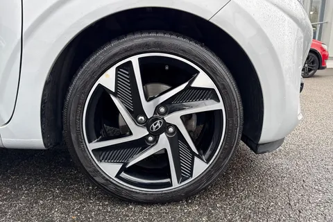 MC72NFT Hyundai I10 1.2 Premium Euro 6 (s/s) 5dr Thumbnail #11