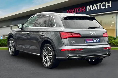 DC18XEO Audi Q5 2.0 TDI 40 S line S Tronic quattro Euro 6 (s/s) 5dr Thumbnail #3