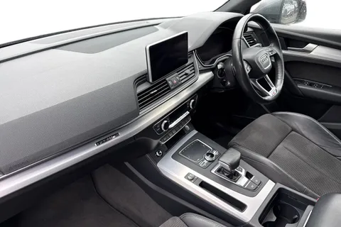 DC18XEO Audi Q5 2.0 TDI 40 S line S Tronic quattro Euro 6 (s/s) 5dr Thumbnail #10