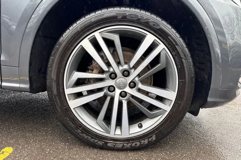 DC18XEO Audi Q5 2.0 TDI 40 S line S Tronic quattro Euro 6 (s/s) 5dr Thumbnail #25