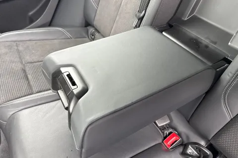 DC18XEO Audi Q5 2.0 TDI 40 S line S Tronic quattro Euro 6 (s/s) 5dr Thumbnail #27