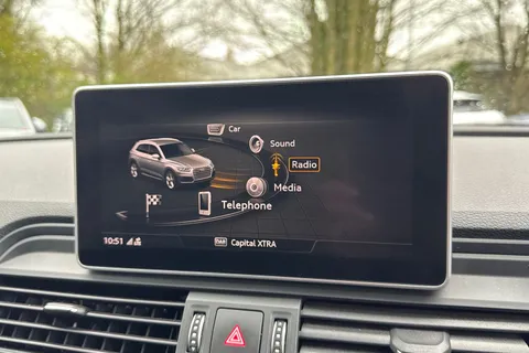 DC18XEO Audi Q5 2.0 TDI 40 S line S Tronic quattro Euro 6 (s/s) 5dr Thumbnail #43