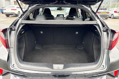 KV21HXL Toyota C-Hr 1.8 VVT-h Design CVT Euro 6 (s/s) 5dr Thumbnail #8