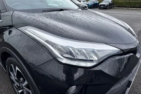 KV21HXL Toyota C-Hr 1.8 VVT-h Design CVT Euro 6 (s/s) 5dr Thumbnail #10