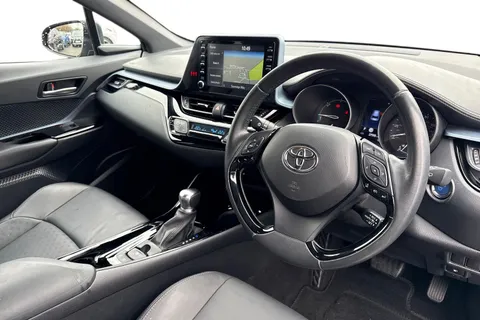 KV21HXL Toyota C-Hr 1.8 VVT-h Design CVT Euro 6 (s/s) 5dr Thumbnail #15