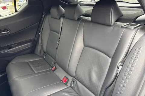 KV21HXL Toyota C-Hr 1.8 VVT-h Design CVT Euro 6 (s/s) 5dr Thumbnail #20