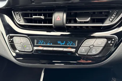 KV21HXL Toyota C-Hr 1.8 VVT-h Design CVT Euro 6 (s/s) 5dr Thumbnail #23