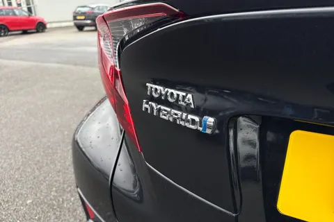 KV21HXL Toyota C-Hr 1.8 VVT-h Design CVT Euro 6 (s/s) 5dr Thumbnail #34