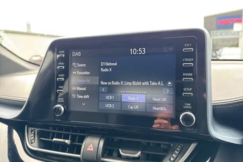 KV21HXL Toyota C-Hr 1.8 VVT-h Design CVT Euro 6 (s/s) 5dr Thumbnail #47