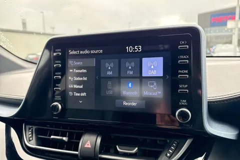 KV21HXL Toyota C-Hr 1.8 VVT-h Design CVT Euro 6 (s/s) 5dr Thumbnail #48