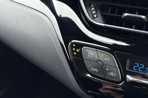 KV21HXL Toyota C-Hr 1.8 VVT-h Design CVT Euro 6 (s/s) 5dr Thumbnail #55