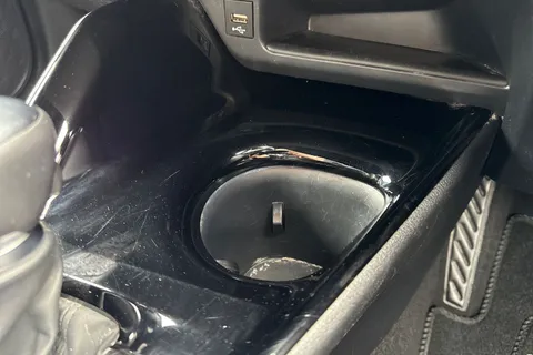 KV21HXL Toyota C-Hr 1.8 VVT-h Design CVT Euro 6 (s/s) 5dr Thumbnail #57