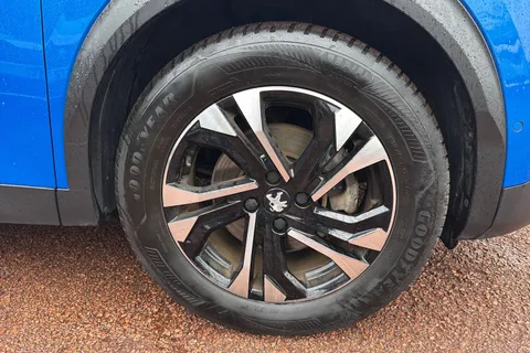 HN72XNU PEUGEOT e-2008 50kWh GT Auto 5dr (7kW Charger) Thumbnail #10