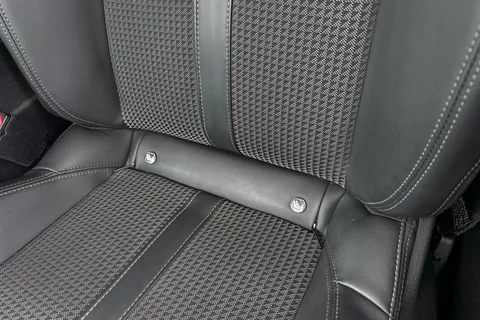 HN72XNU PEUGEOT e-2008 50kWh GT Auto 5dr (7kW Charger) Thumbnail #41