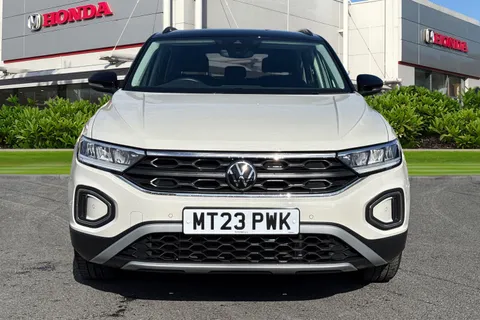 MT23PWK Volkswagen T-Roc 1.0 TSI Life 5dr Thumbnail #5