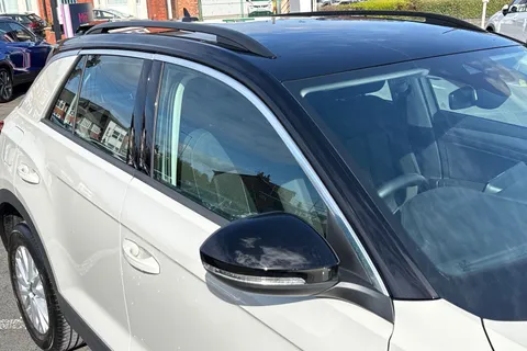 MT23PWK Volkswagen T-Roc 1.0 TSI Life 5dr Thumbnail #27