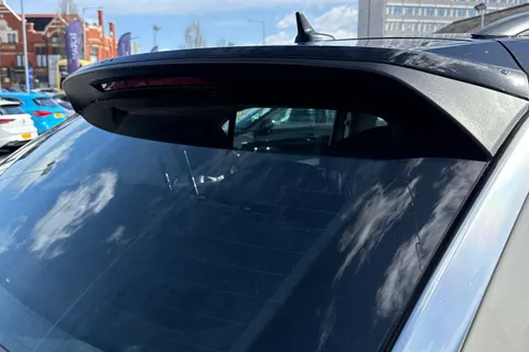 MT23PWK Volkswagen T-Roc 1.0 TSI Life 5dr Thumbnail #28