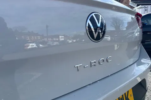 MT23PWK Volkswagen T-Roc 1.0 TSI Life 5dr Thumbnail #29