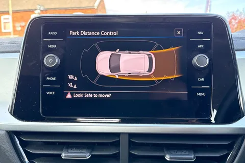 MT23PWK Volkswagen T-Roc 1.0 TSI Life 5dr Thumbnail #35