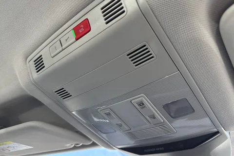 MT23PWK Volkswagen T-Roc 1.0 TSI Life 5dr Thumbnail #38