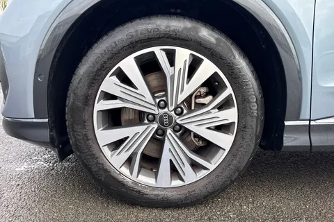 13 of 66 for Audi Q4 e-tron Q4 Sport 45 e-tron 210,00 kW